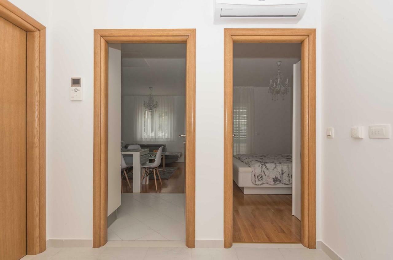 Apartman Ramljak 马卡尔斯卡 外观 照片